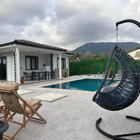 Airport Doga Evleri Holiday home